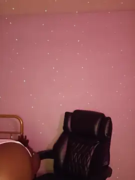 oliviaprettypussy webcam