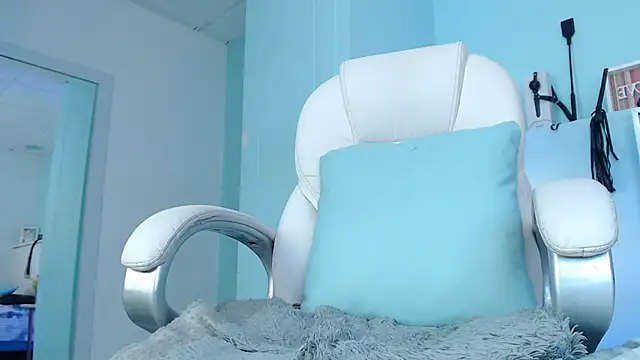 Emerald_gh webcam