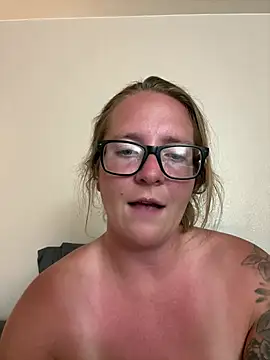 _ElizabethLove_ webcam