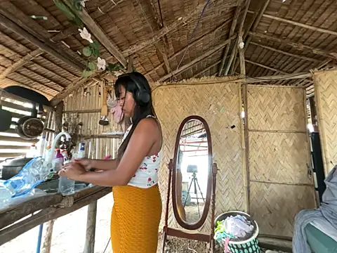 Juliet_official_pro webcam