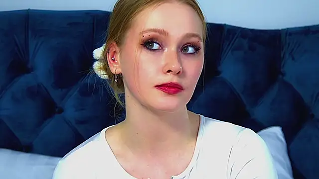 AgataFoxley webcam
