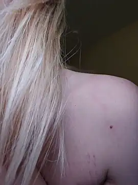 AmethystFoxx webcam