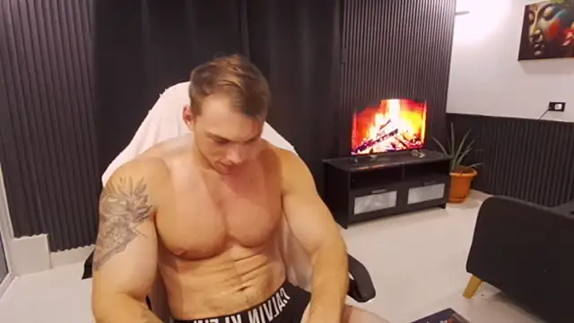 YourHotGreg webcam