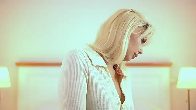 AdelineKing webcam