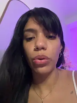 -Naomyy- webcam