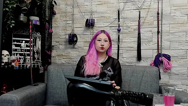 CruelMistress webcam