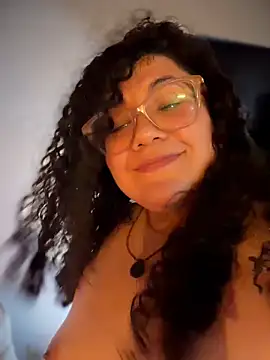 CurlyMilf_Vannexxxa webcam