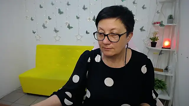 EmilyL0ve webcam