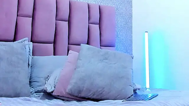 DianaRed_ webcam