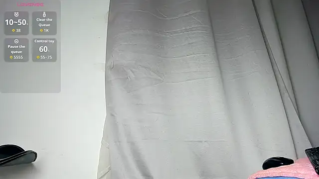 caroline_tovar webcam