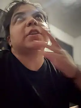 kimmiakiss22 webcam