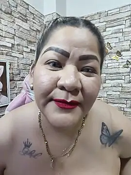 Dalessa_Bigtits webcam