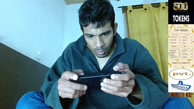 JohanyLatino webcam