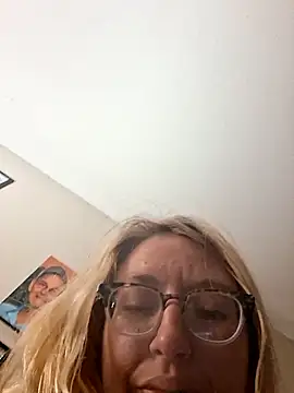 xXxWhoreAbleX webcam