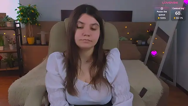 Viola__Shy webcam