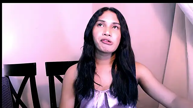 slutty_aki webcam