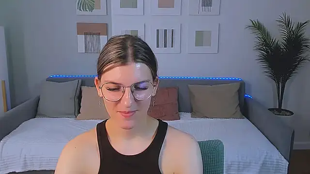 AnnaThorne webcam
