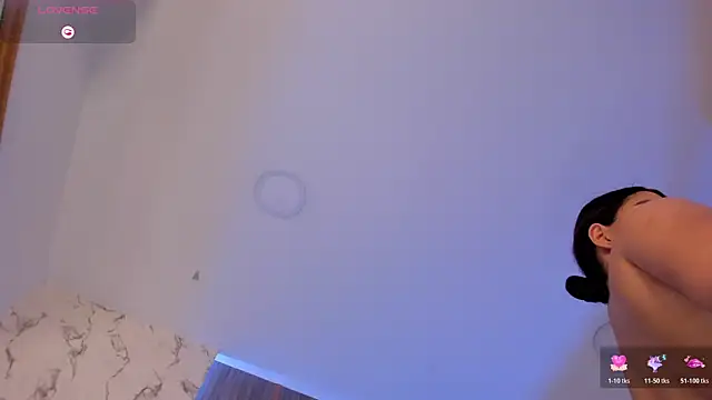 IsabellaAllen webcam