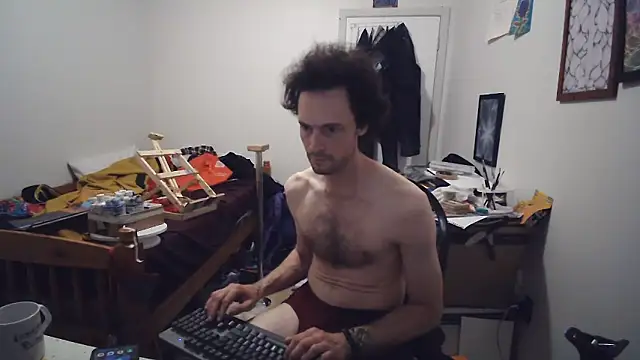 JohnnyMoves webcam