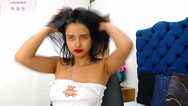 Lili666_ webcam