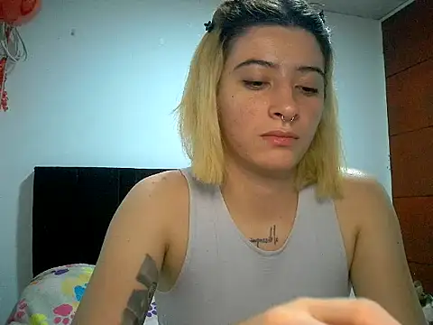 Mia_foster1 webcam