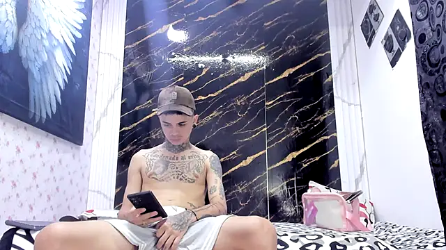 exotic_hot_couple webcam
