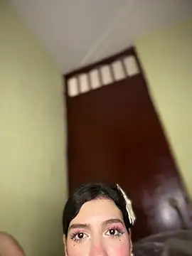 Emily-hottson webcam