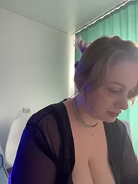 Avery_Wilson webcam