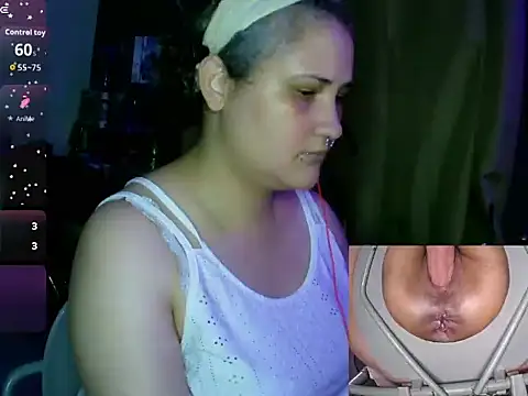 lolalicious_758 webcam
