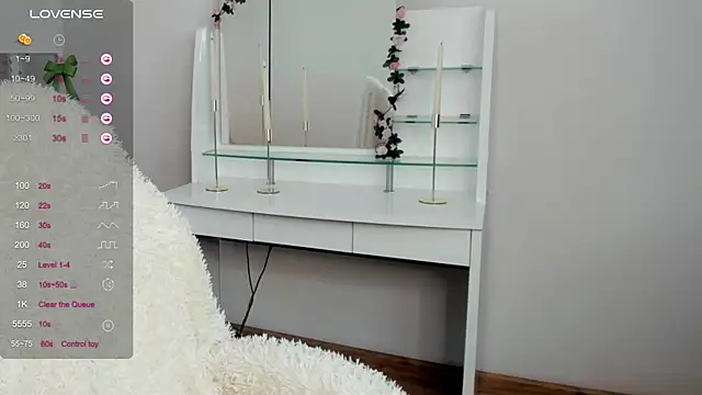 EmilyTrase webcam