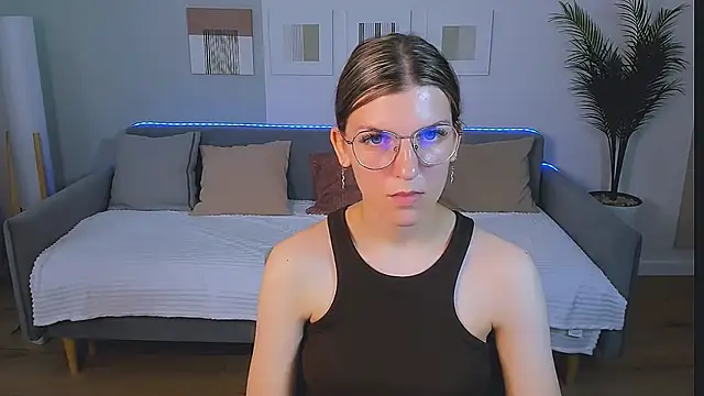 AnnaThorne webcam
