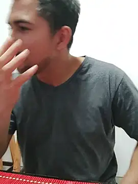 bradd_32 (M young) - CUM IN MY BOXER