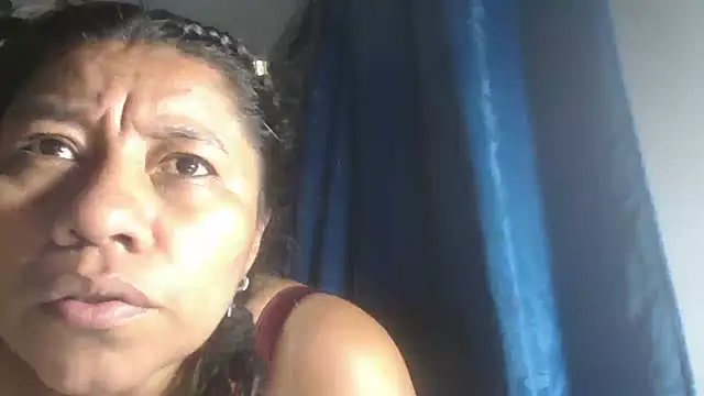 adrixxx38 webcam