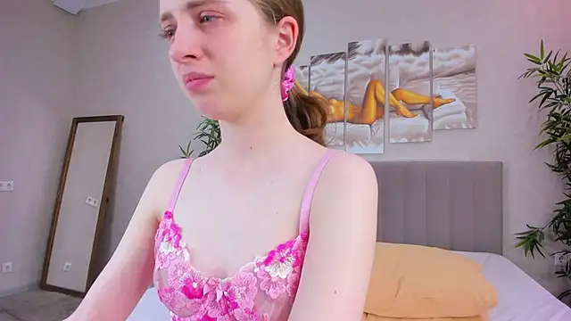 Camilla_Kelly webcam