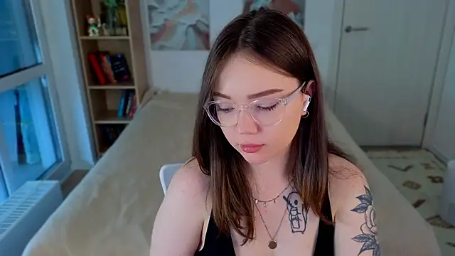 MilenaSaint webcam