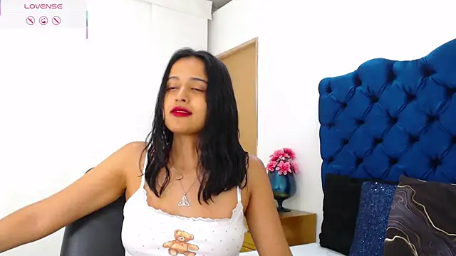 Lili666_ webcam