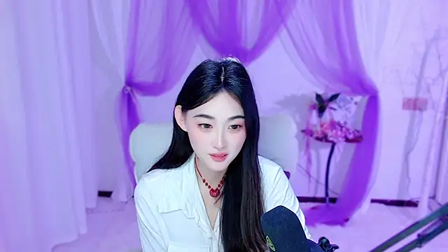 Tili_Lucky webcam