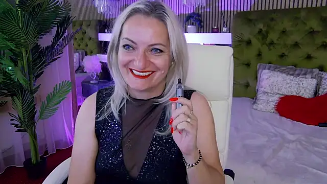 LadyTouch webcam