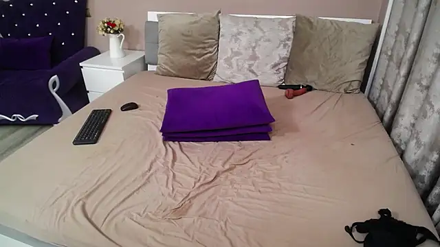 LilithReys webcam