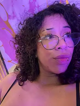 Woo_isDaphne webcam