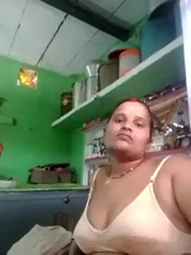 Shivani09900 webcam