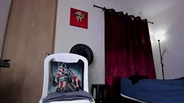 Cloudy_pigDude webcam