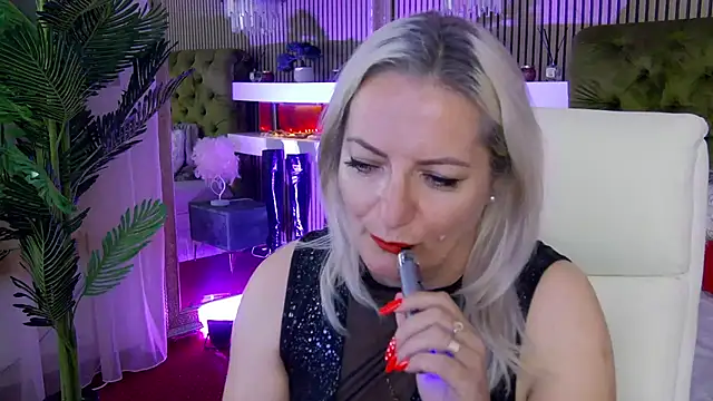 LadyTouch webcam