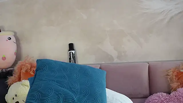 JullyBlair webcam