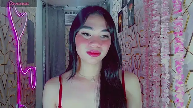 DreamGirlMia webcam