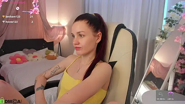 Aria_Mila webcam