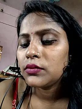 Jasmine_Januja webcam