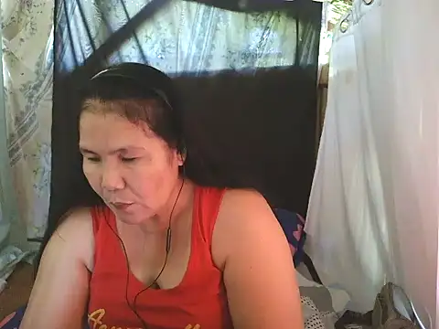 milagrose_rose webcam