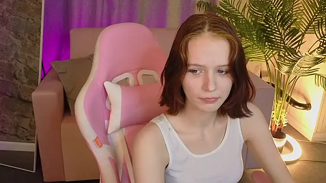 AliceJohansone webcam