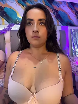 Antonella_Julieta webcam